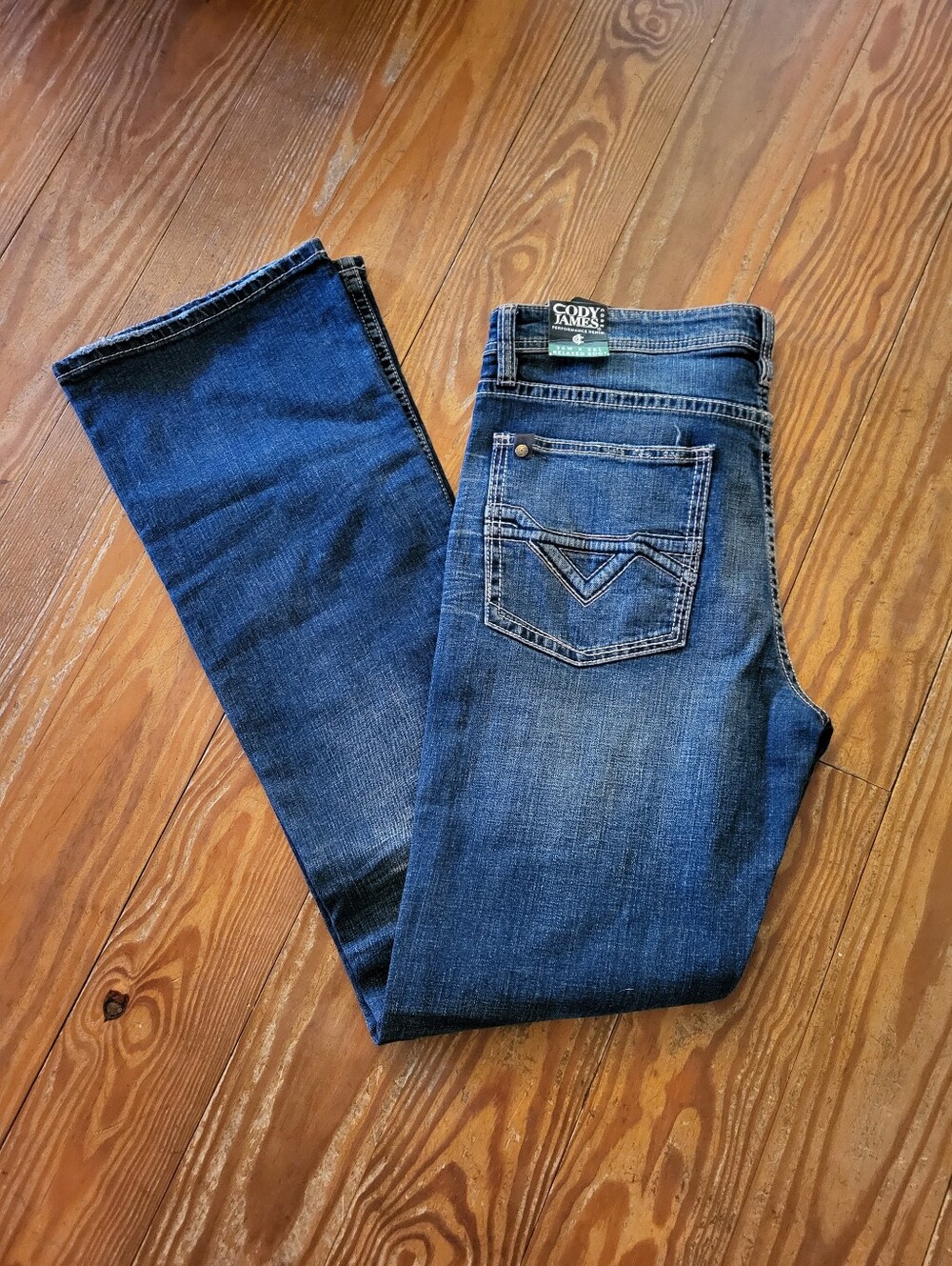 NWT Cody James Relaxed Boot Cut Mens Jeans 36 X 38